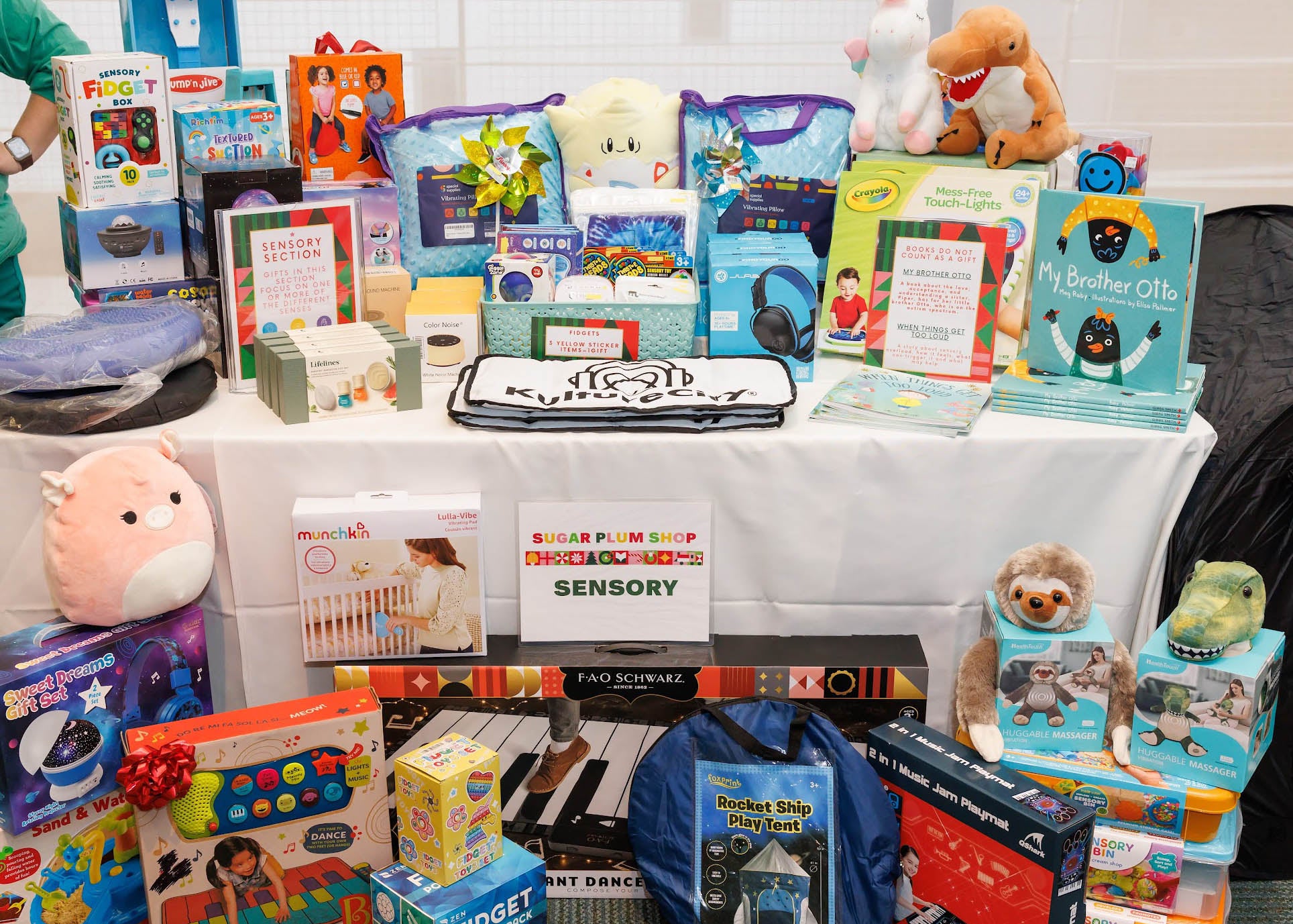 Sugar Plum Shop at Children's of Alabama